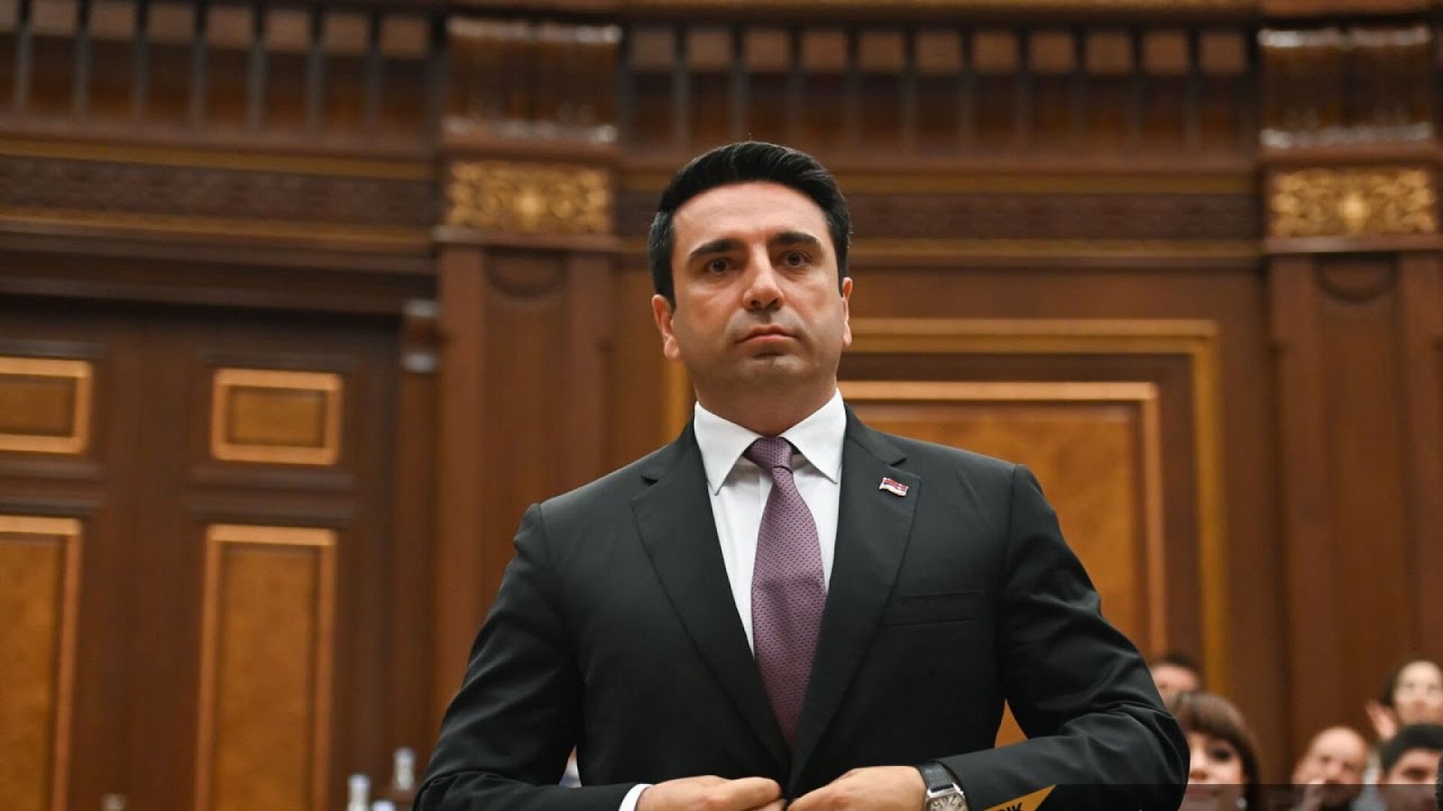 ՔՊ-ն ժողովրդի փողերը լցնում է սեփական գրպանները